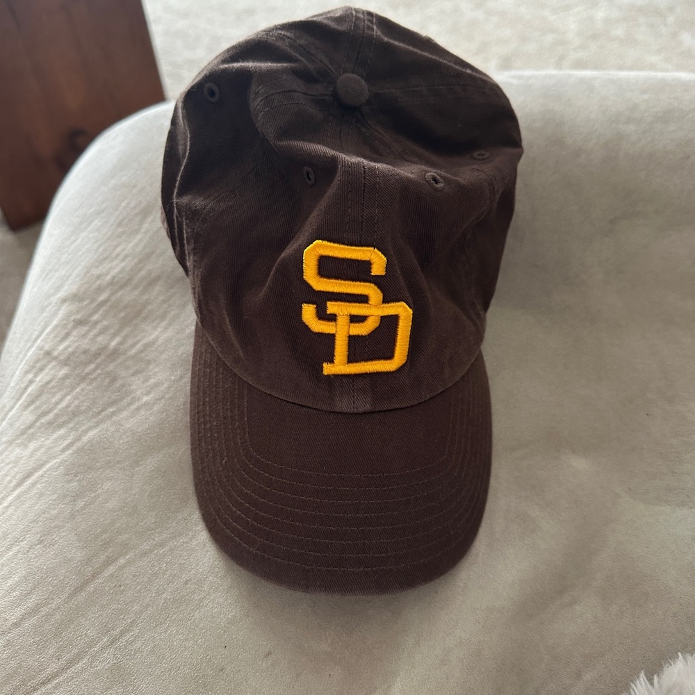 Brown San Diego Padres Hat - like new